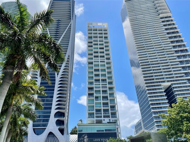 Building Photo - 1040 Biscayne Blvd