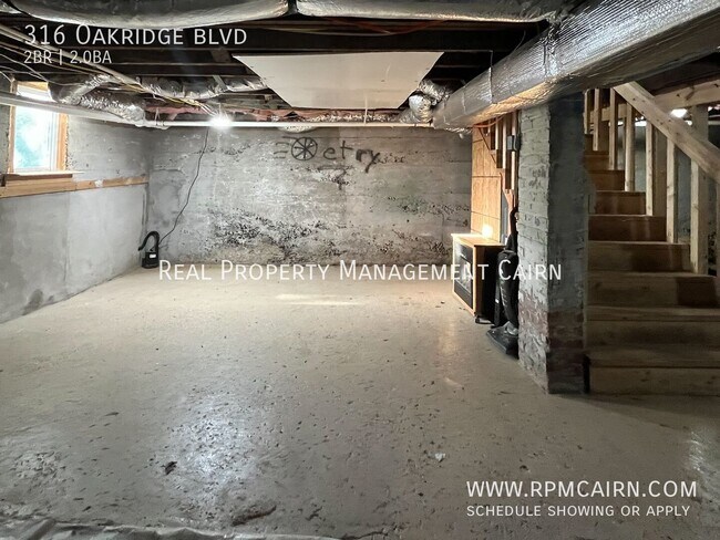 Building Photo - 316 Oakridge Blvd