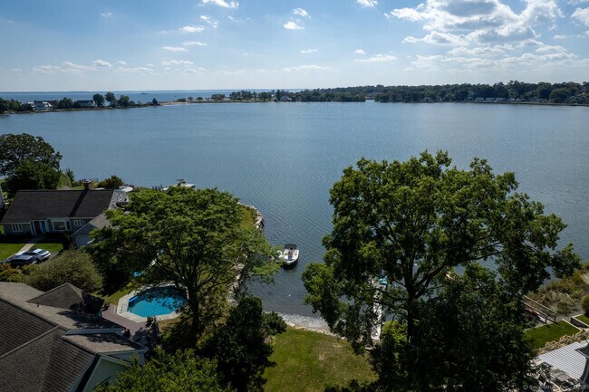 Building Photo - 20 Seagate Rd