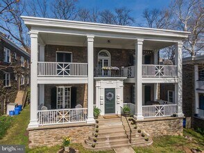 Building Photo - 427 W Sedgwick St