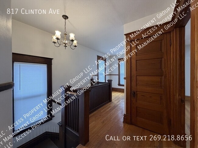 Building Photo - 817 Clinton Ave