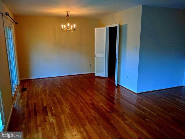 Building Photo - 8702 Thunderbird Ct
