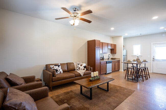 5BD, 5BA - 1,932SF - Living Room - Sunport Luxury Townhomes