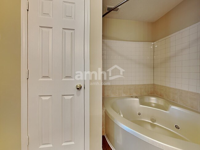 Building Photo - 4871 Altair Ct