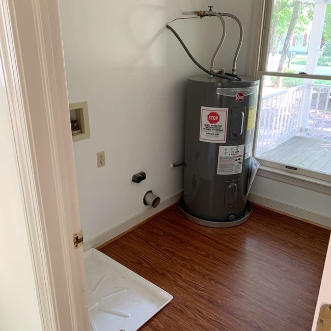 Building Photo - 7121 Mill Valley Rd