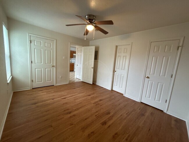 Building Photo - 1407 Dugger Cir