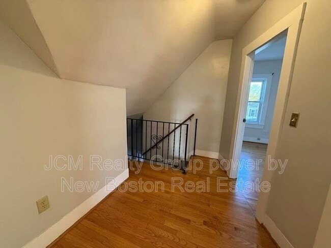 Building Photo - 51 Ashland St