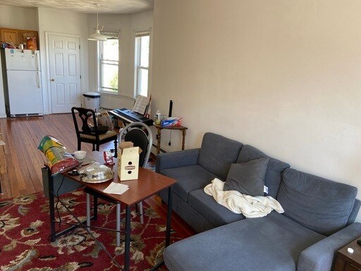 Building Photo - 58 Mansfield St