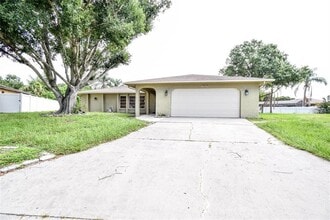 Building Photo - 2069 Country Meadows Ln