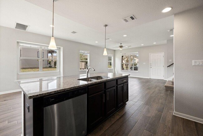 Building Photo - 719 Coconut Grove St