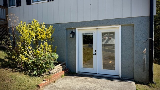 Building Photo - 4310 Cele Ct