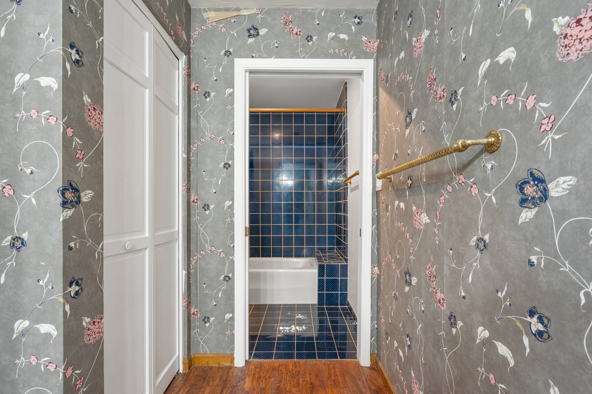 Building Photo - 3319 E Indian School Rd