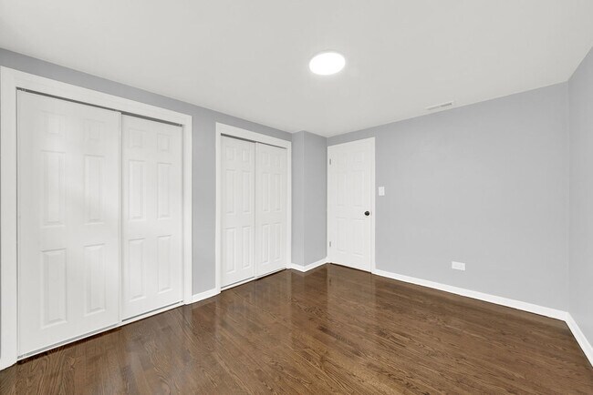 Building Photo - 7245 S Washtenaw Ave.