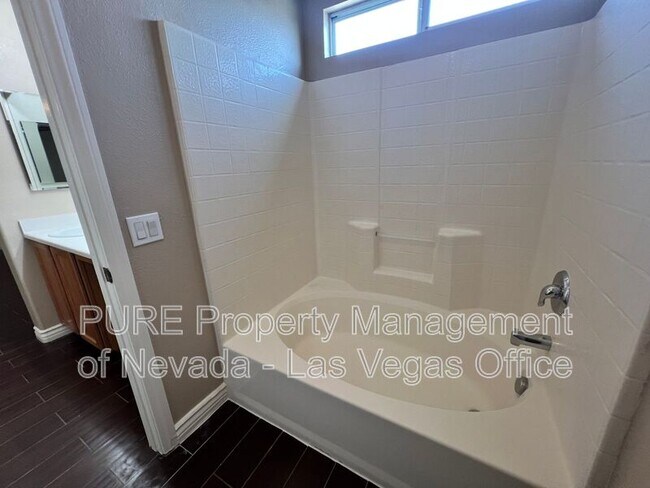 Building Photo - 5308 Las Cruces Heights St