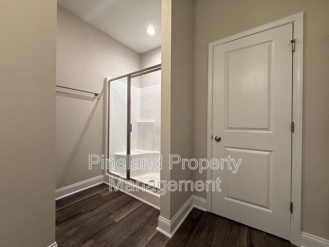 Building Photo - 4732 Mastercraft Ct