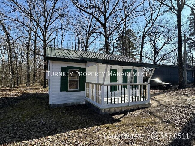 Building Photo - Cozy Home in White Hall