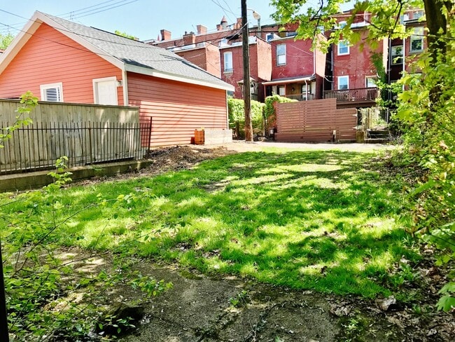Building Photo - 718 N Euclid Ave