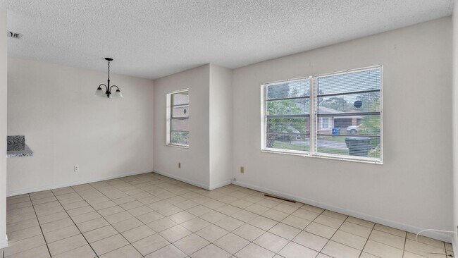 Building Photo - 2121 S San Gully Rd