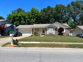 Building Photo - 1611 Treetop Dr