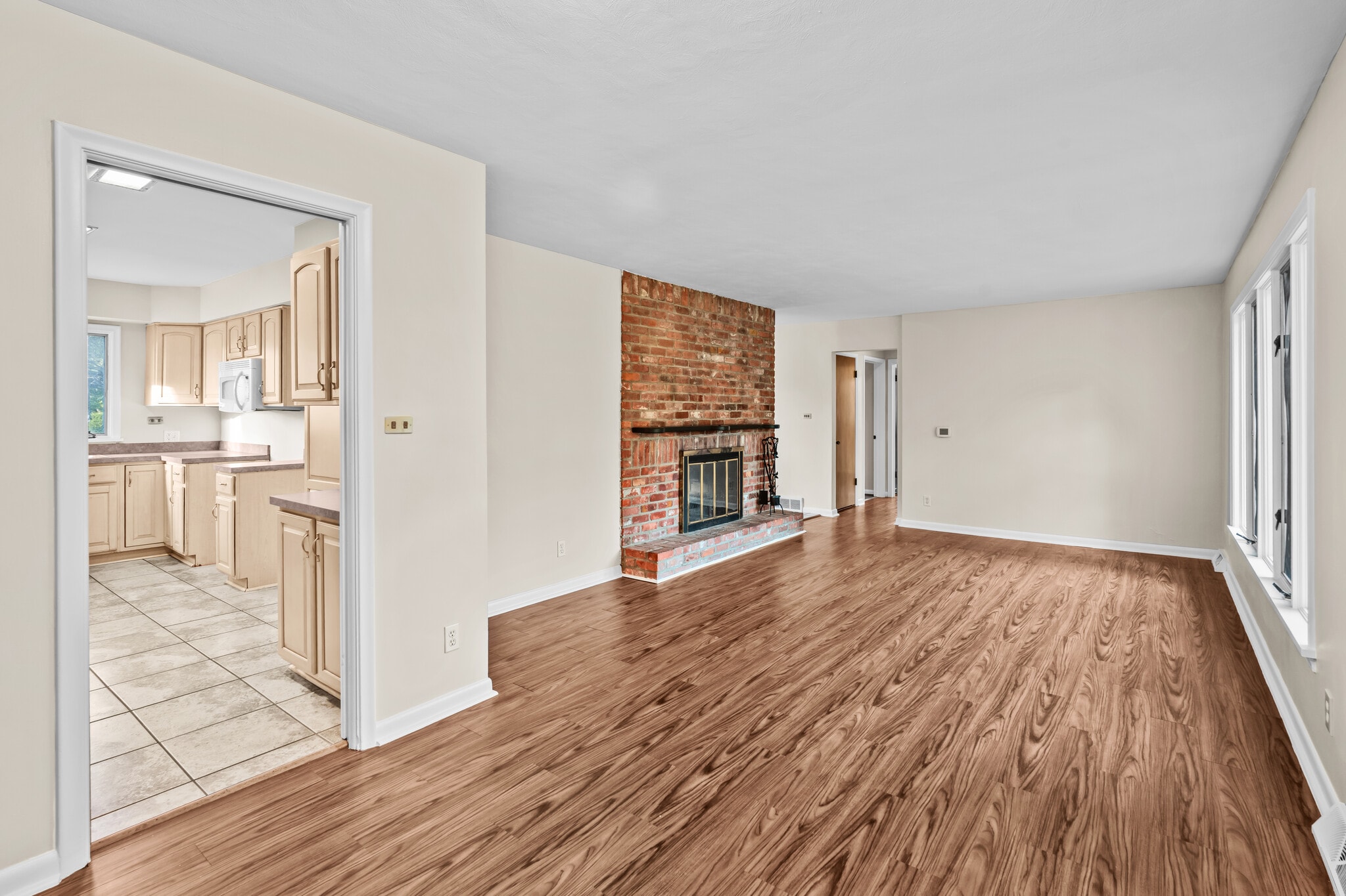 Building Photo - 3735 Heatherdowns Blvd