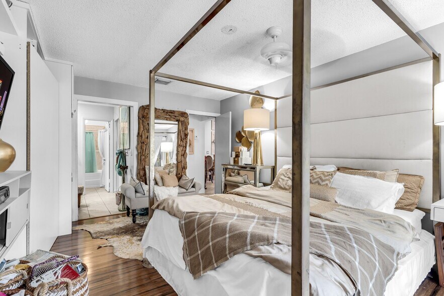 Building Photo - 1420 W Sandpiper Cir