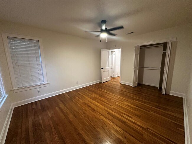 Building Photo - 2404 Indian Trail