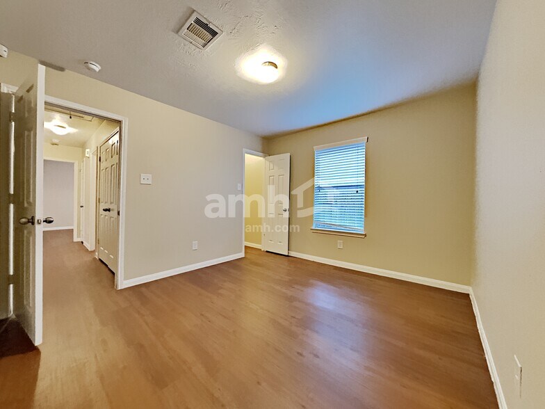 Building Photo - 21535 Micheala Way