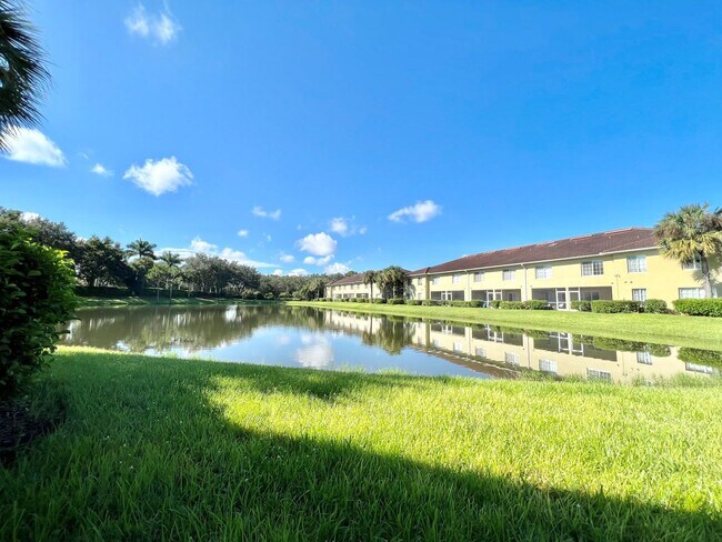 Building Photo - Villages of Stoneybrook 12000-1403