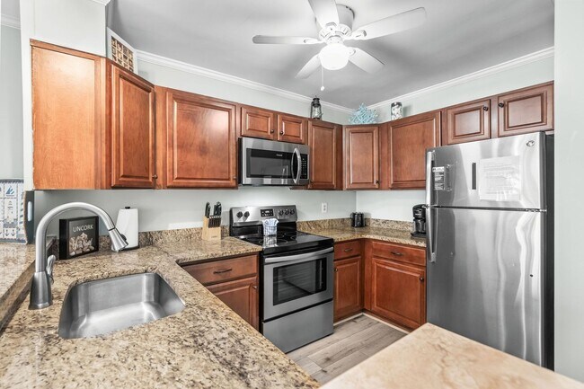 Building Photo - 2405 S Ocean Blvd