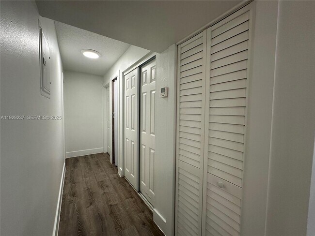 Building Photo - 2500 Johnson St