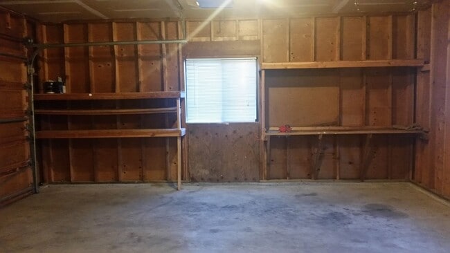 Building Photo - Asotin Home