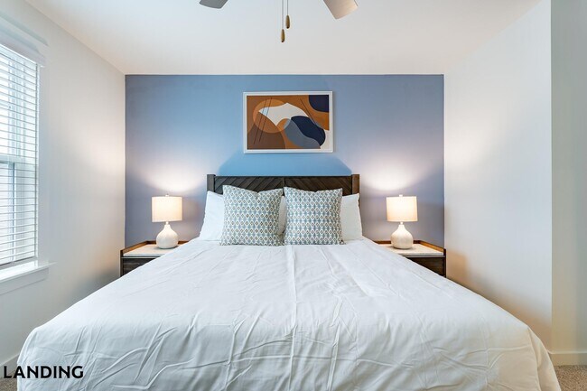 Building Photo - 3164 Mulberry Blvd