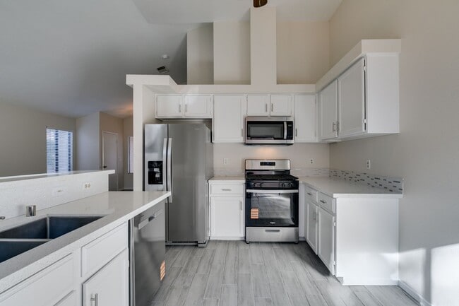 Building Photo - Beautifully Upgraded 3BD/2BA Home in Henderson’s Green Valley