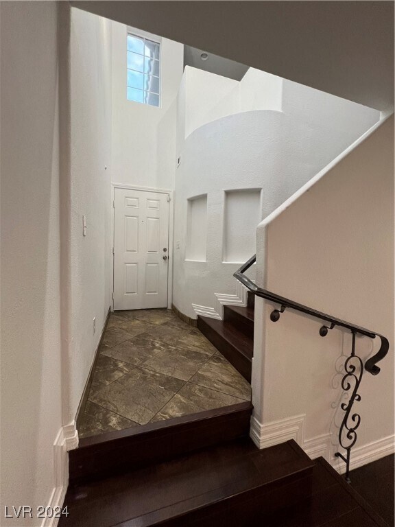 Building Photo - 9136 Wine Cellar Ave