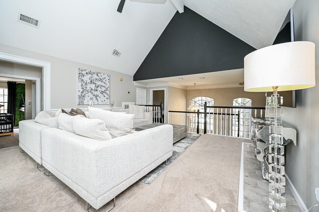 Building Photo - 13606 Champions Centre Dr