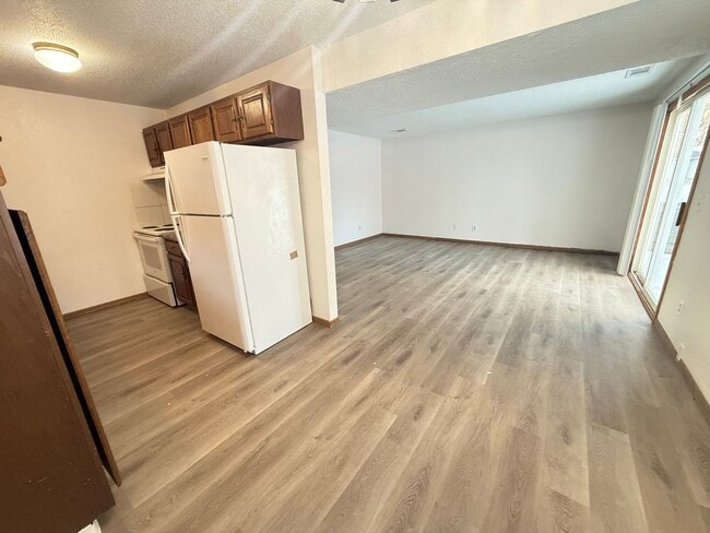 Building Photo - 301 23rd St SE