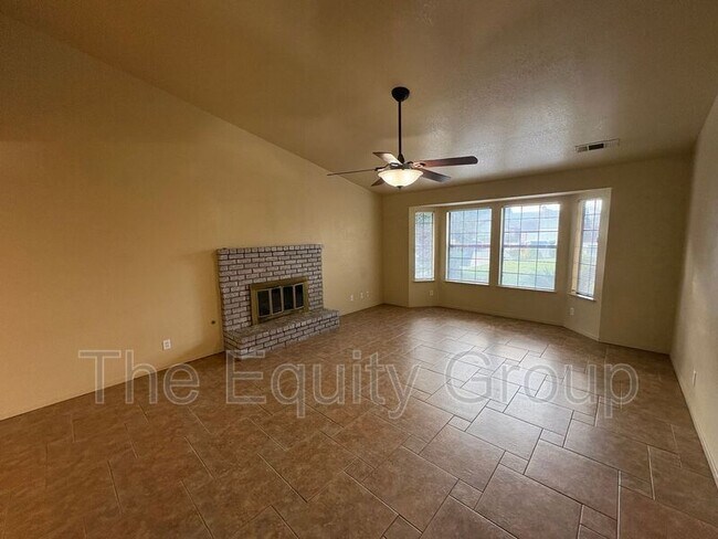 Building Photo - 644 N Atwood St