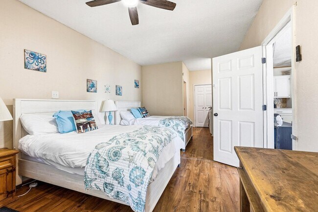 Building Photo - 2164 Tanglewood Blvd