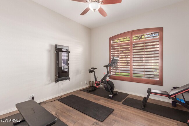 Building Photo - 8919 E Cll Del Palo Verde