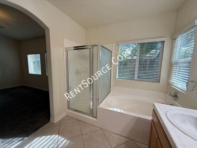 Building Photo - 3714 Pondera St