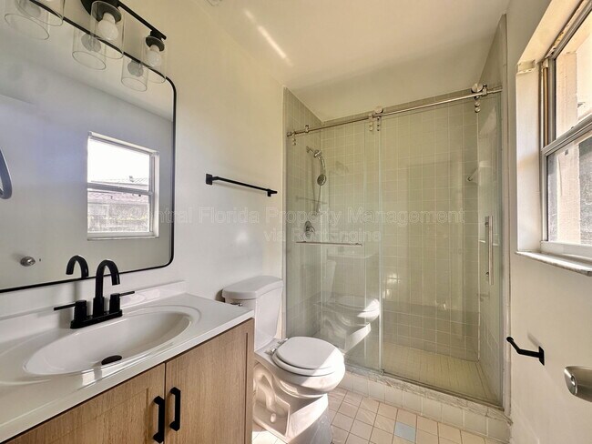 Building Photo - 1432 Lantry Ct