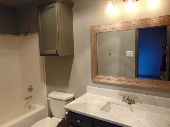 Building Photo - 6534 89th St