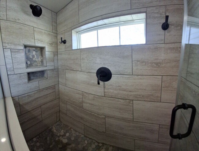 Building Photo - 2513 Donegal Springs Rd
