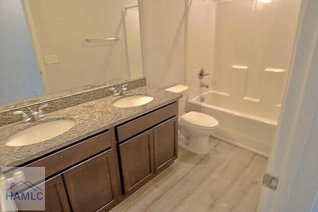 Building Photo - 56 Enclave Wy