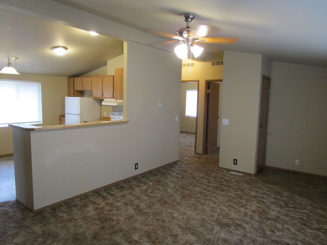 Building Photo - *Price Improvement!* Manufactured Home Out...