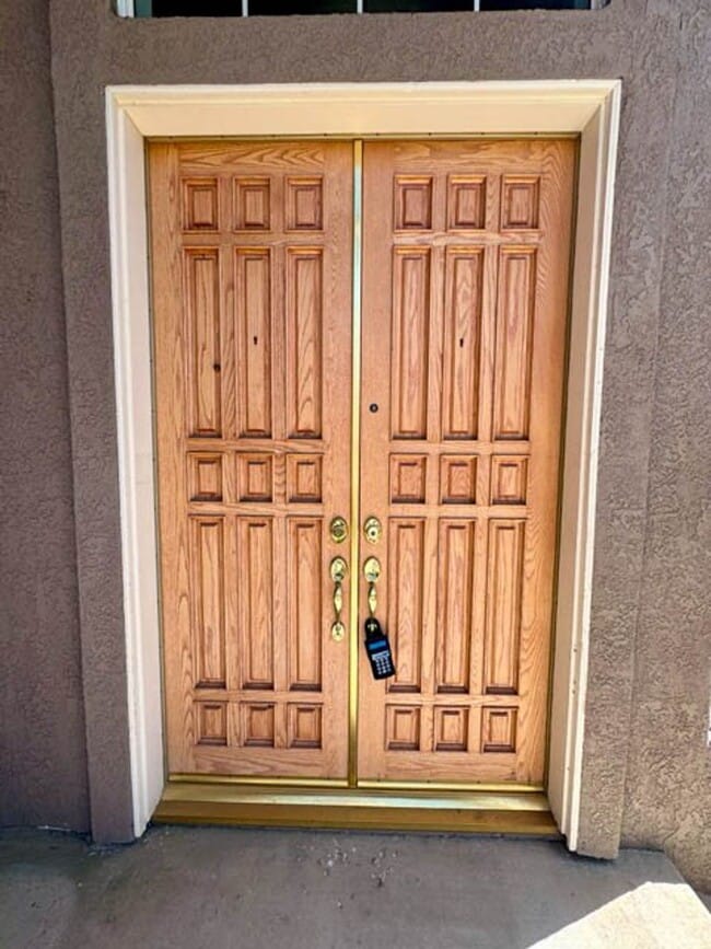 Building Photo - COMING SOON! Large Murrieta home available for LEASE!