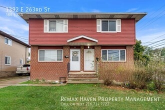 Building Photo - 1392 E 263rd St