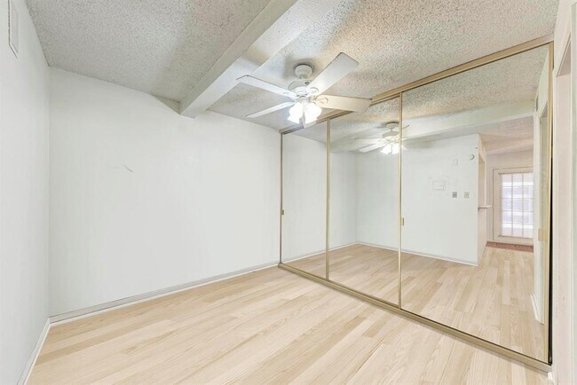 Building Photo - 2110 Rio Grande St