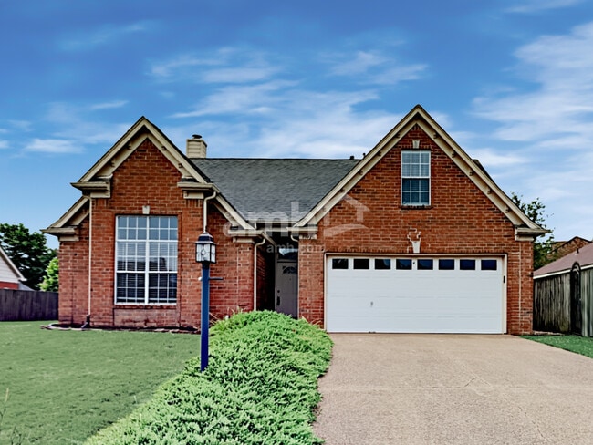 Primary Photo - 9997 Woodland Grove Dr