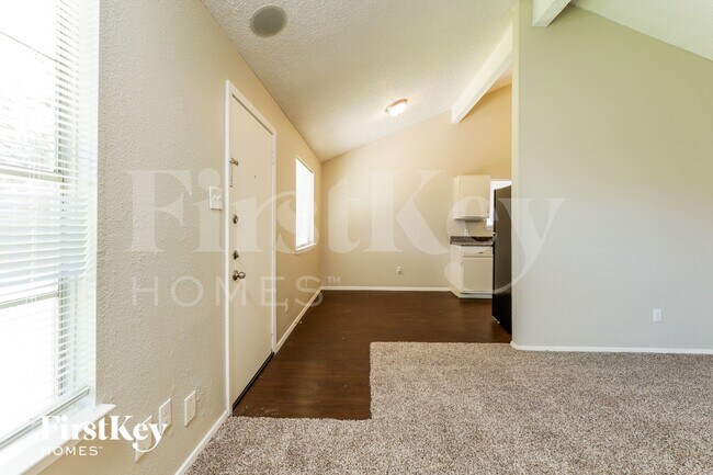 Building Photo - 23314 Balthasar St